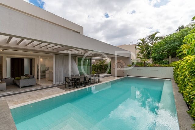 4 Zimmer Villa zu verkaufen in Playa de las Americas, Arona mit Pool Garage - 3.450.000 € (Ref: 9400192)