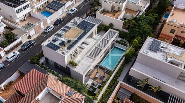 4 Zimmer Villa zu verkaufen in Playa de las Americas, Arona mit Pool Garage - 3.450.000 € (Ref: 9400192)