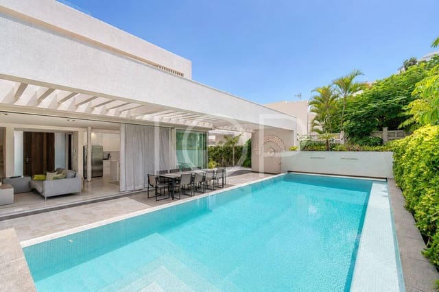 4 quarto Moradia para venda em Playa de las Americas, Arona com piscina garagem - 3 450 000 € (Ref: 9400192)