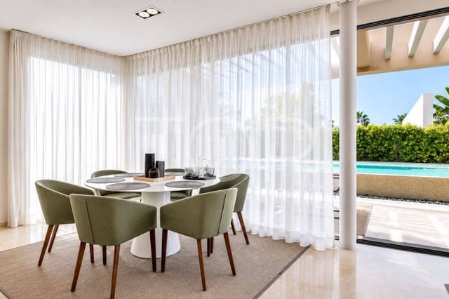 4 quarto Moradia para venda em Playa de las Americas, Arona com piscina garagem - 3 450 000 € (Ref: 9400192)