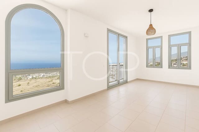 4 slaapkamer Rijtjeshuis te koop in San Eugenio, Adeje met zwembad garage - € 540.000 (Ref: 9400194)