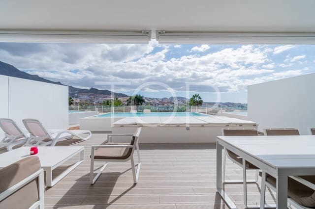 2 soveværelse Lejlighed til salg i Playa del Duque, Adeje med swimmingpool garage - € 1.095.000 (Ref: 9400196)