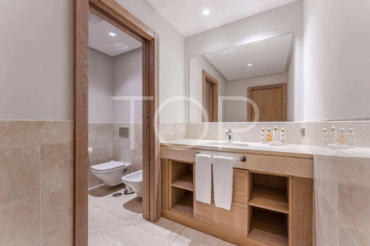 2 bedroom Flat for sale in Guia de Isora with pool garage - € 840,000 (Ref: 9400199)