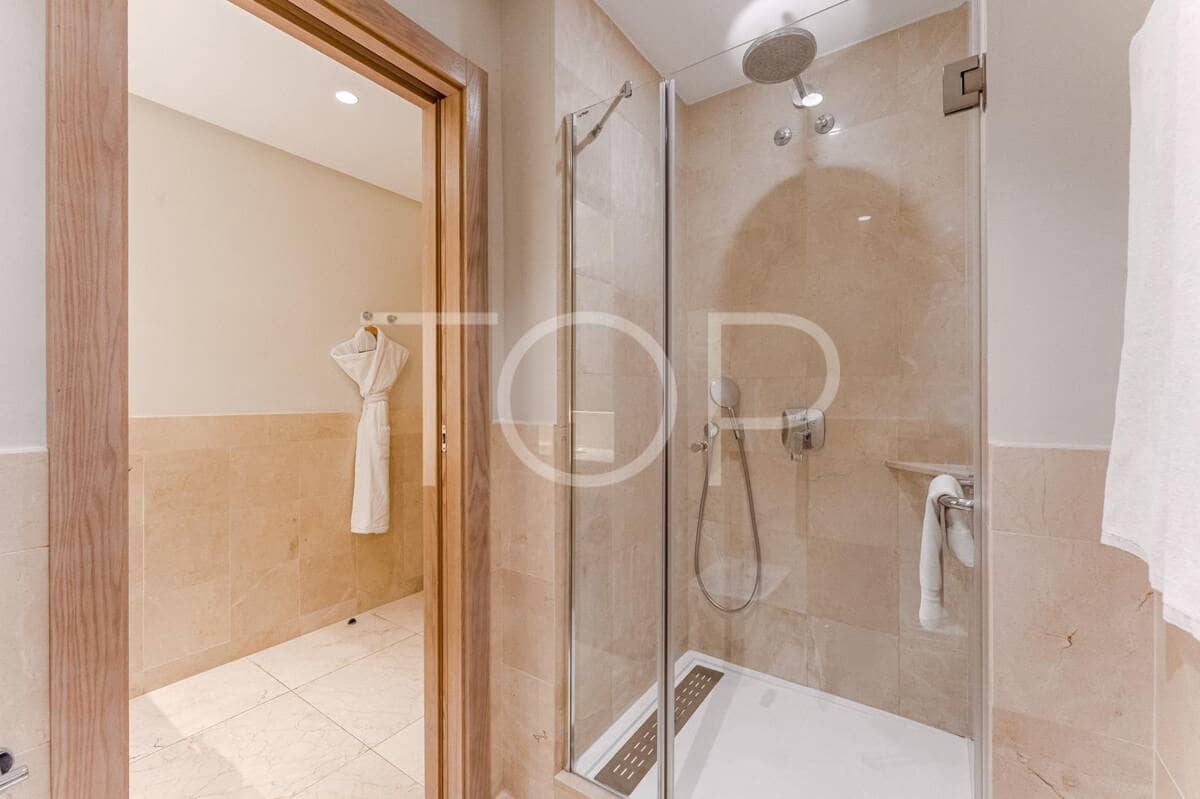 2 bedroom Flat for sale in Guia de Isora with pool garage - € 840,000 (Ref: 9400199)