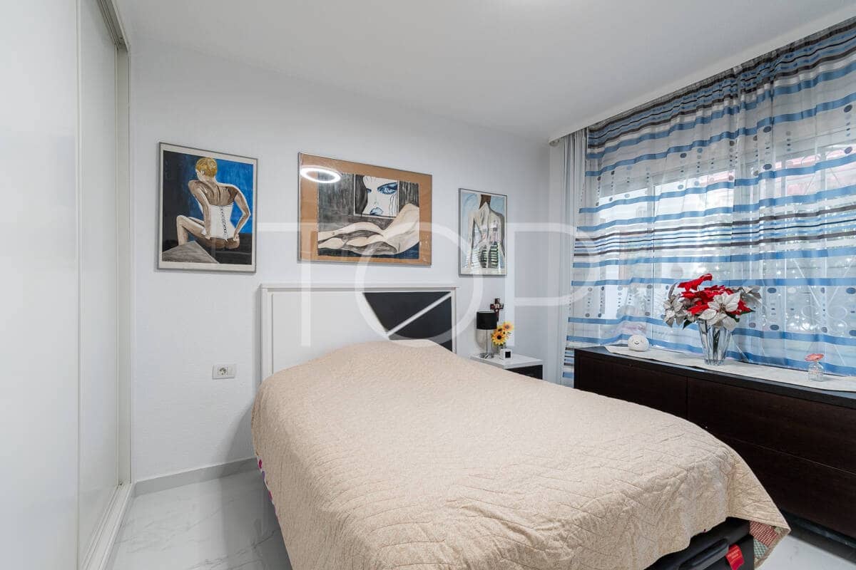 2 soveværelse Lejlighed til salg i Los Cristianos med swimmingpool - € 490.000 (Ref: 9410281)