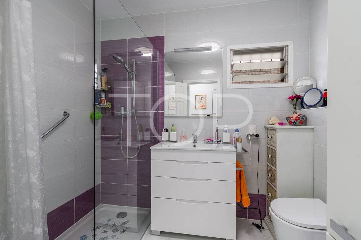 2 soveværelse Lejlighed til salg i Los Cristianos med swimmingpool - € 490.000 (Ref: 9410281)