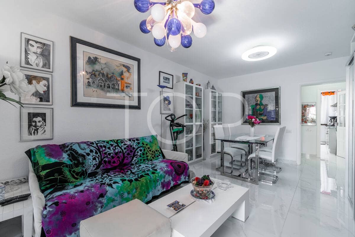 2 soveværelse Lejlighed til salg i Los Cristianos med swimmingpool - € 490.000 (Ref: 9410281)