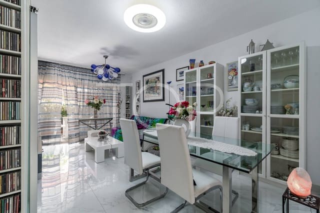 2 soveværelse Lejlighed til salg i Los Cristianos, Arona med swimmingpool - € 490.000 (Ref: 9410281)