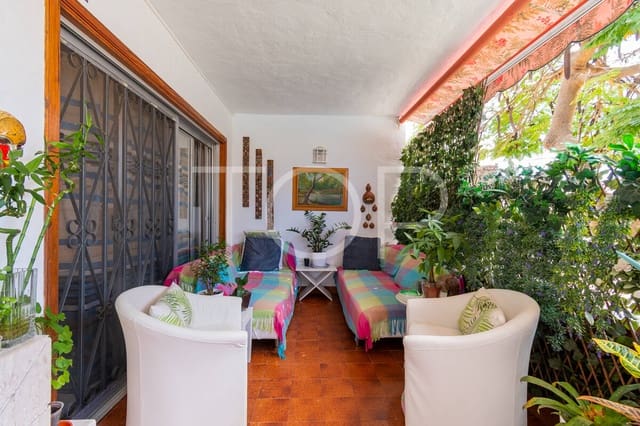 2 soveværelse Lejlighed til salg i Los Cristianos, Arona med swimmingpool - € 490.000 (Ref: 9410281)