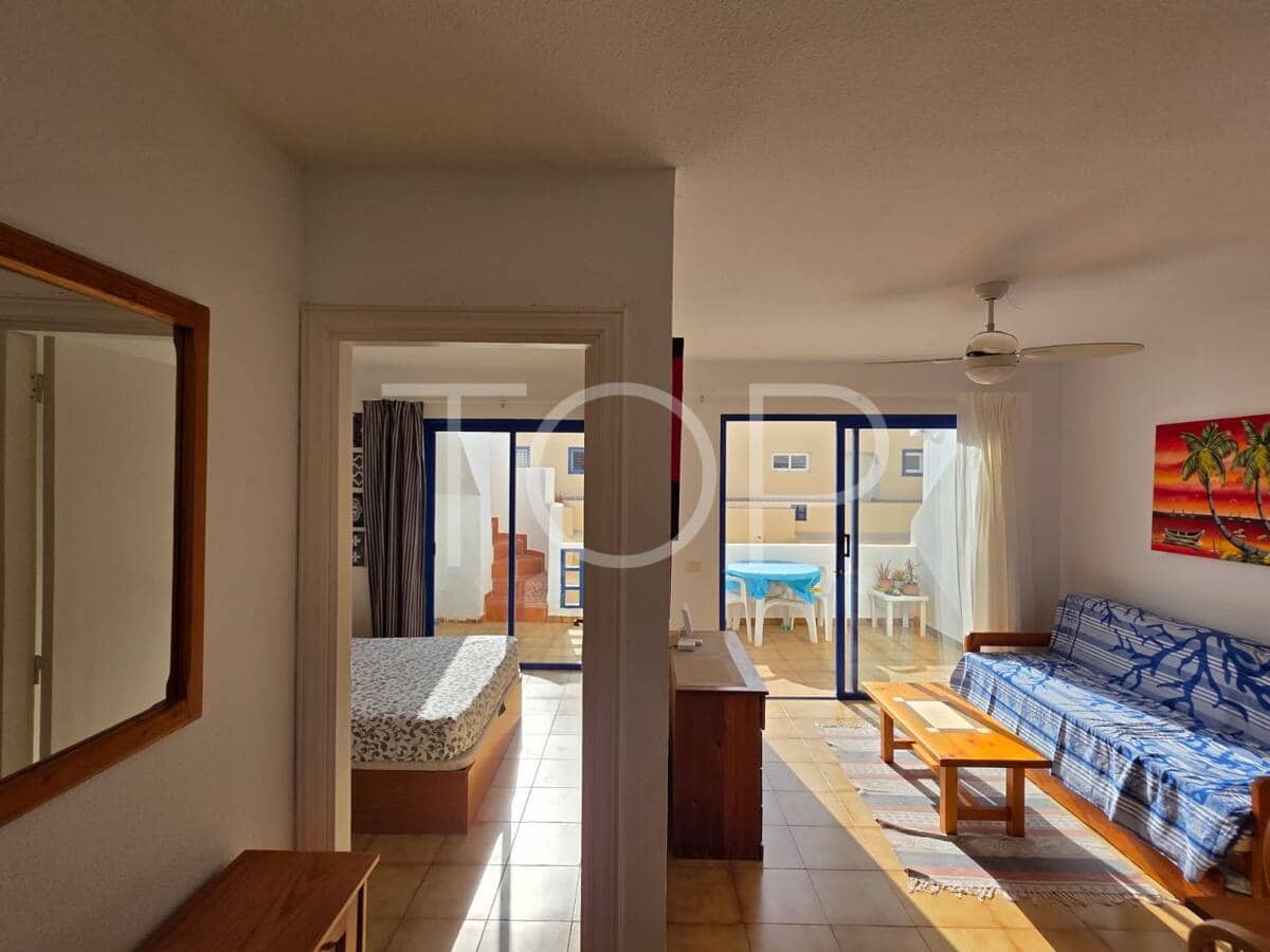 2 slaapkamer Penthouse te koop in Adeje - € 250.000 (Ref: 9413225)