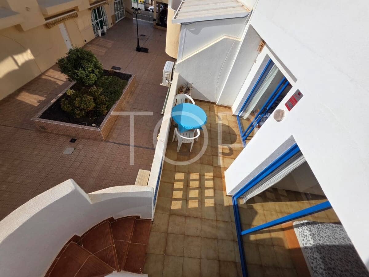 2 slaapkamer Penthouse te koop in Adeje - € 250.000 (Ref: 9413225)