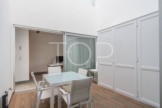 3 makuuhuone Kattohuoneisto myytävänä paikassa La Caleta Adeje, Adeje mukana uima-altaan 
autotalli - 1 395 000 € (Ref: 9429034)