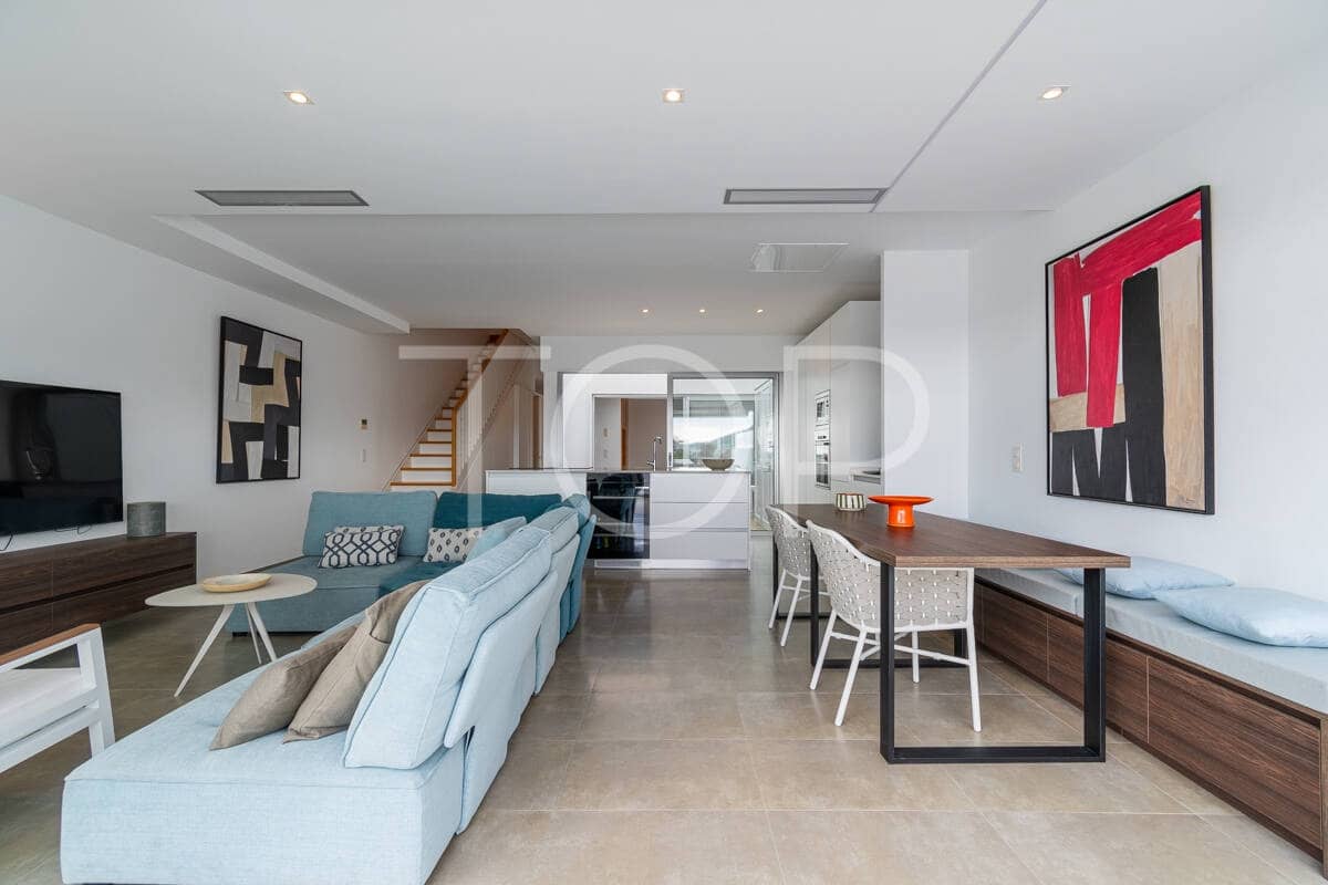 3 chambre Penthouse à vendre à La Caleta Adeje avec piscine garage - 1 395 000 € (Ref: 9429034)