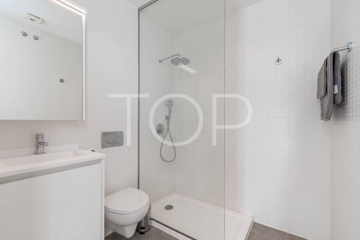 3 chambre Penthouse à vendre à La Caleta Adeje avec piscine garage - 1 395 000 € (Ref: 9429034)