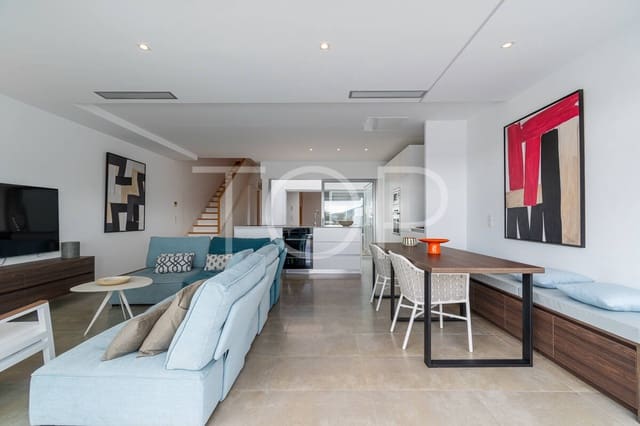 3 makuuhuone Kattohuoneisto myytävänä paikassa La Caleta Adeje, Adeje mukana uima-altaan 
autotalli - 1 395 000 € (Ref: 9429034)