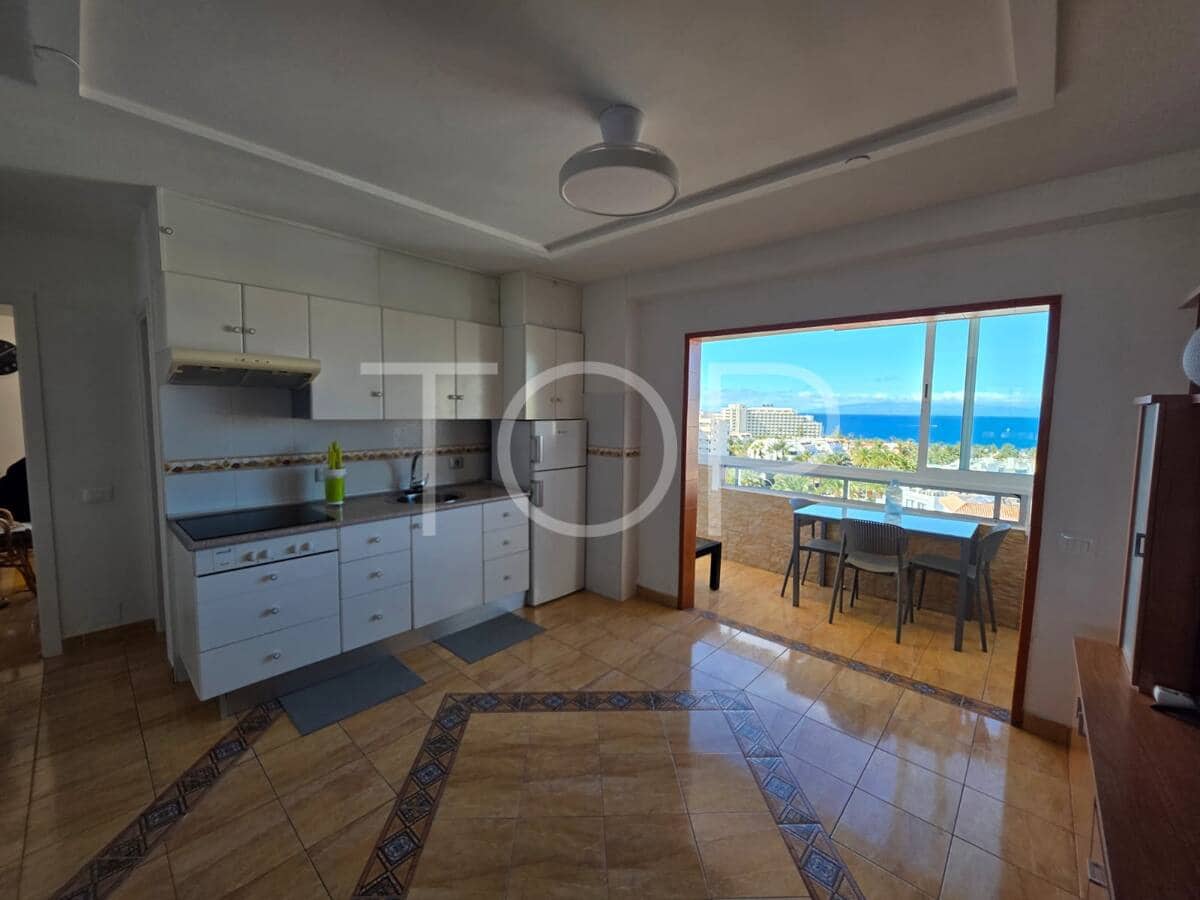 Piso de 1 habitación en Playa de las Americas en venta con piscina - 345.000 € (Ref: 9449995)