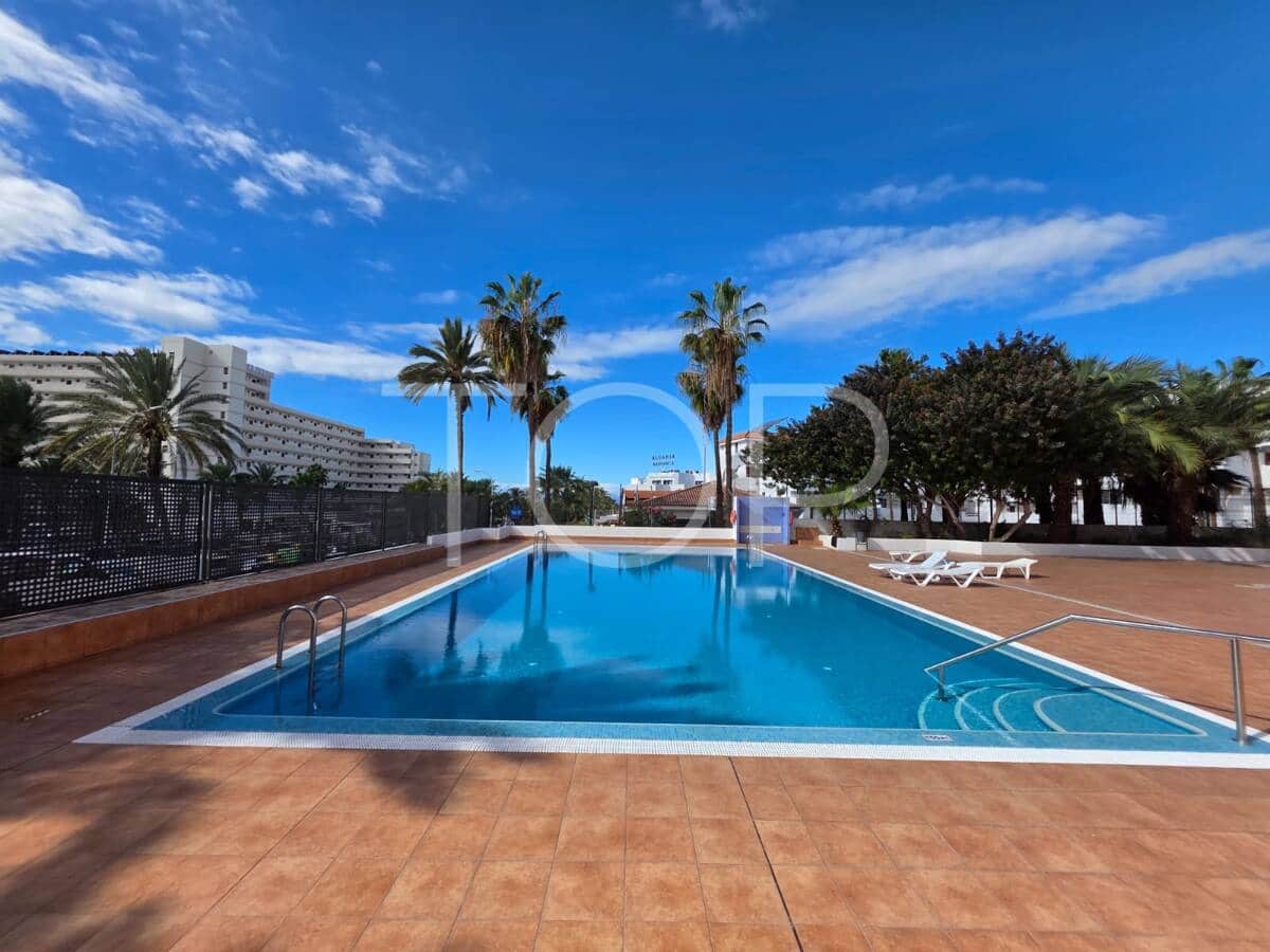 Piso de 1 habitación en Playa de las Americas en venta con piscina - 345.000 € (Ref: 9449995)