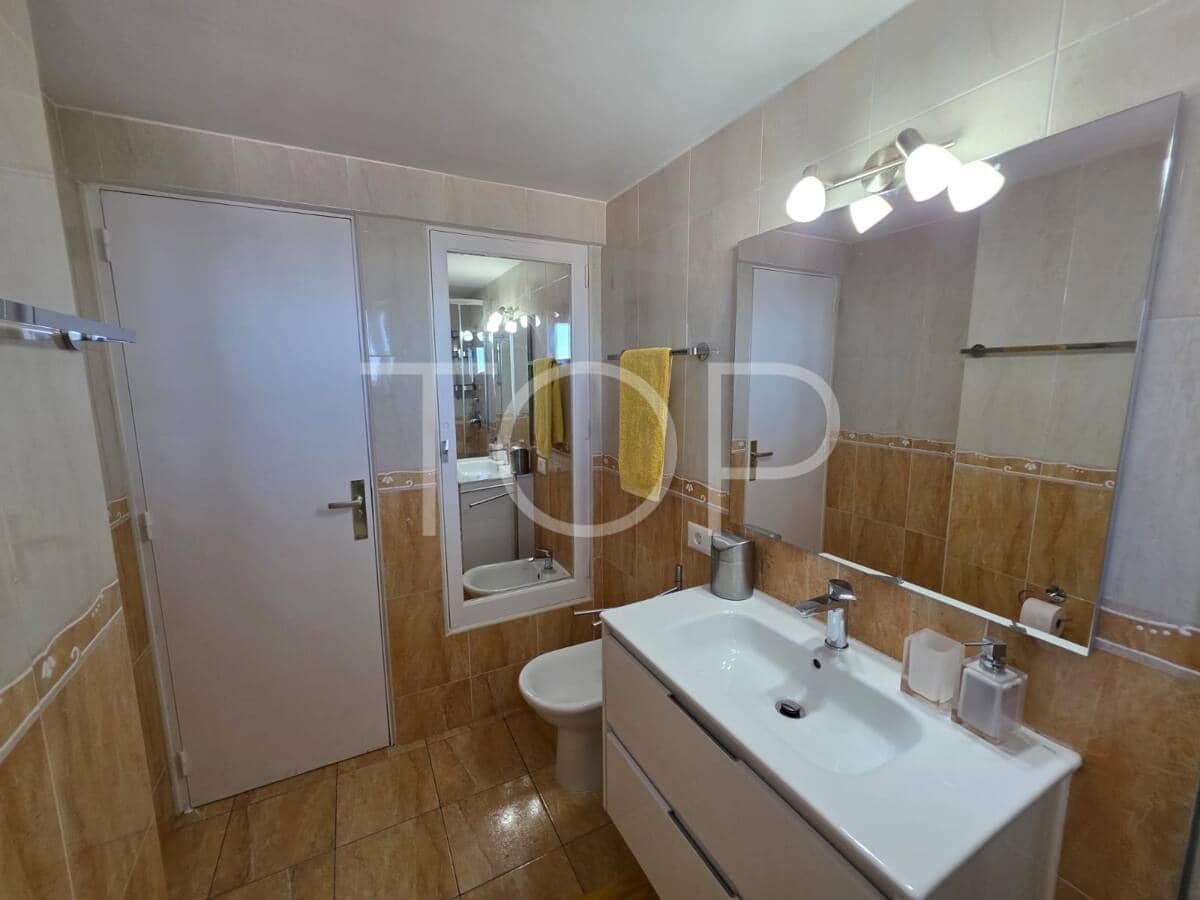 Piso de 1 habitación en Playa de las Americas en venta con piscina - 345.000 € (Ref: 9449995)