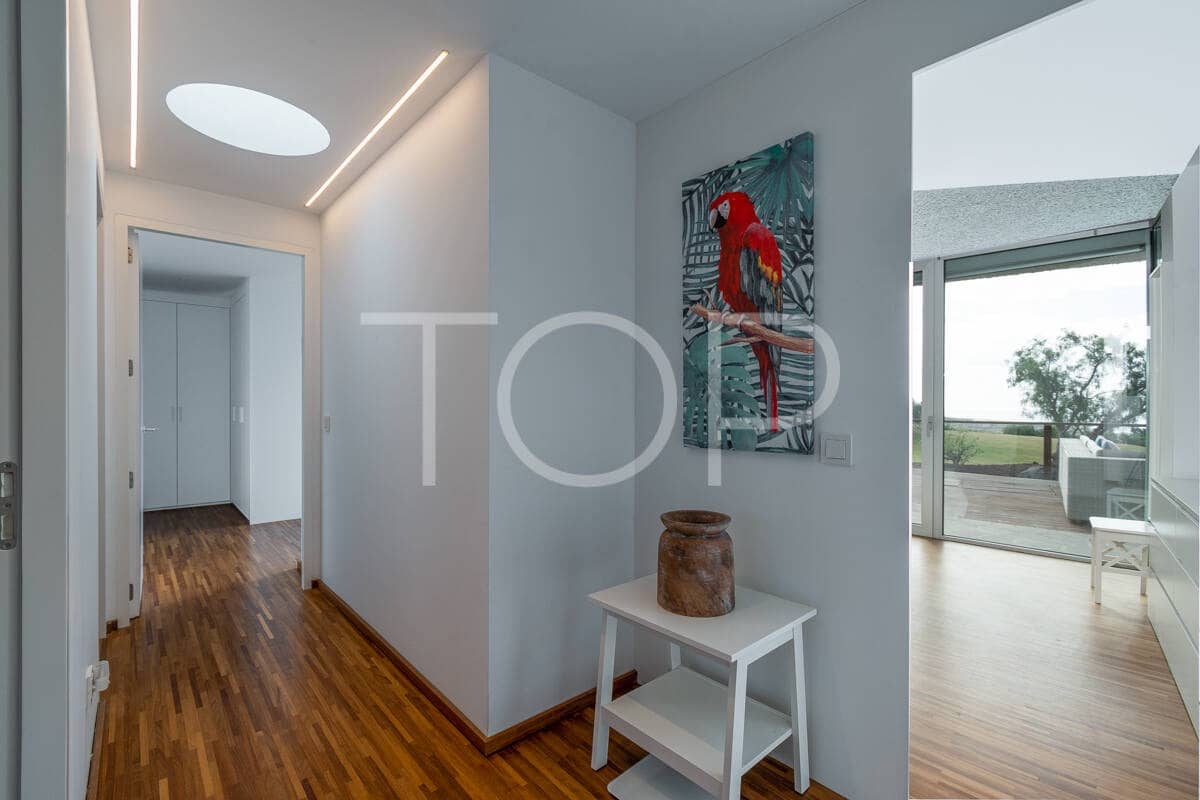 3 makuuhuone Omakotitalo myytävänä paikassa Guia de Isora mukana uima-altaan 
autotalli - 2 200 000 € (Ref: 9452490)