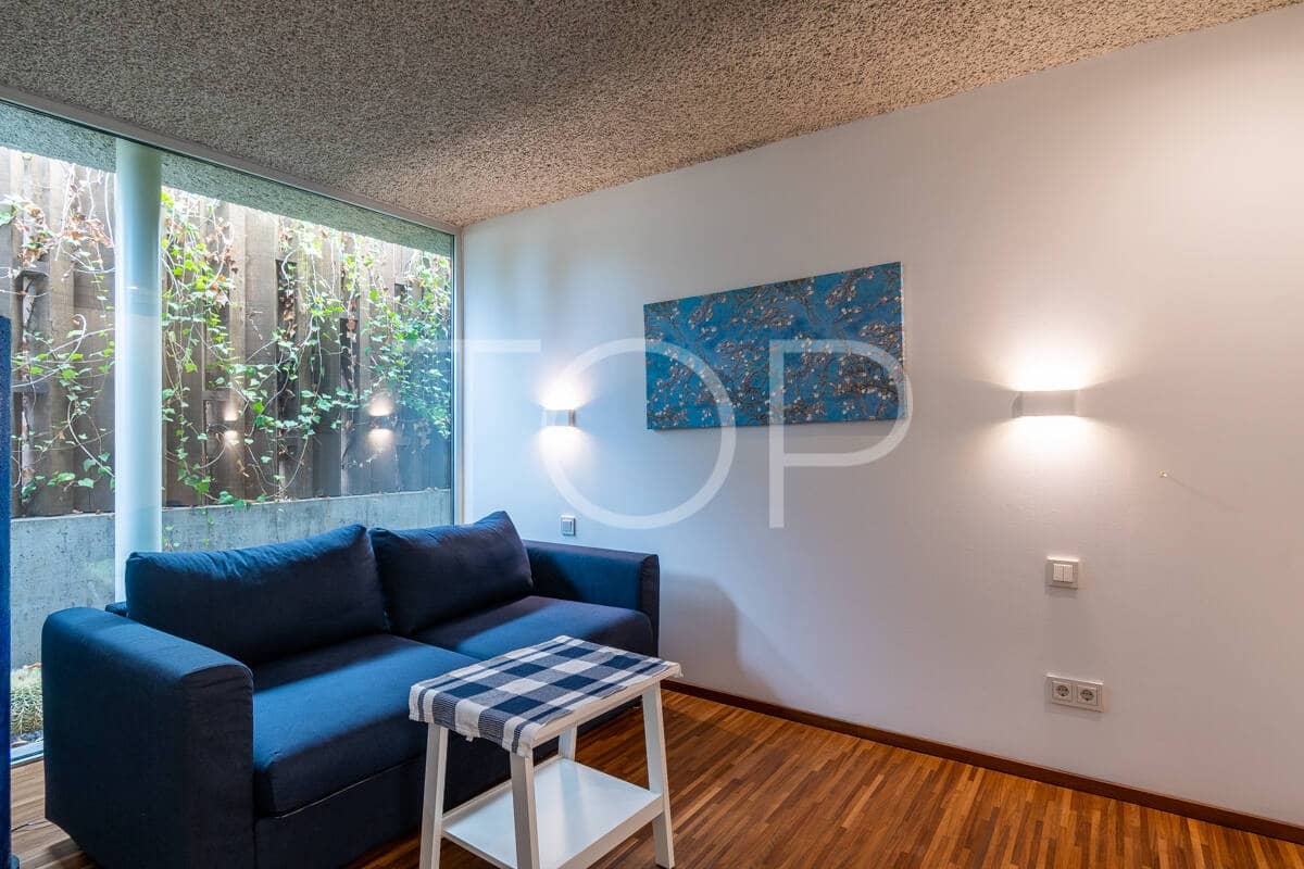 3 makuuhuone Omakotitalo myytävänä paikassa Guia de Isora mukana uima-altaan 
autotalli - 2 200 000 € (Ref: 9452490)