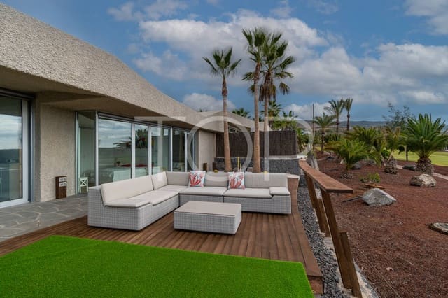 3 chambre Maison de Ville à vendre à Guia de Isora avec piscine garage - 2 200 000 € (Ref: 9452490)