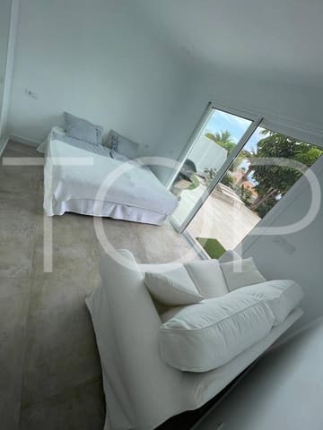 4 quarto Casa em Banda para arrendar em El Madroñal, Adeje com piscina garagem - 4 000 € (Ref: 9467810)