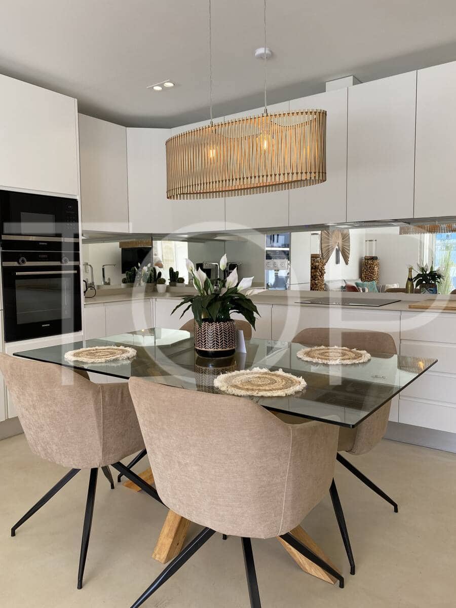 2 quarto Apartamento para venda em Adeje com piscina - 550 000 € (Ref: 9471778)