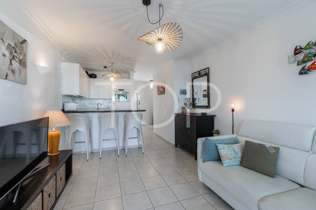 Piso de 2 habitaciones en Playa del Duque, Adeje en venta - 1.300.000 € (Ref: 9474600)