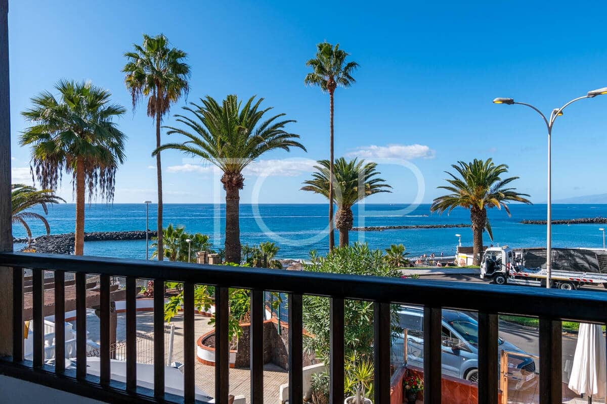 Piso de 2 habitaciones en Playa del Duque en venta - 1.300.000 € (Ref: 9474600)