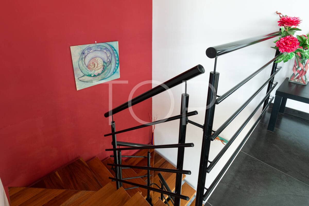 6 bedroom Villa for sale in Granadilla de Abona with garage - € 795,000 (Ref: 9481625)