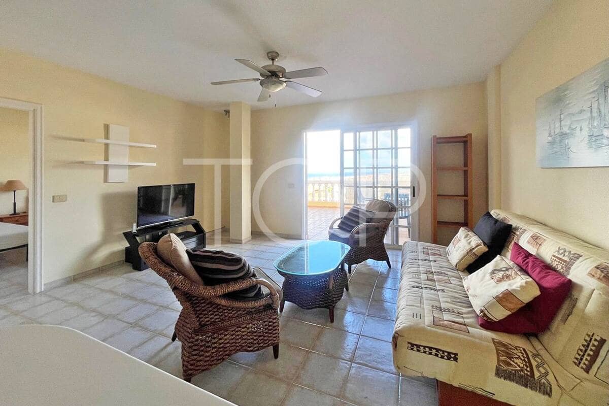 2 bedroom Flat for sale in Costa Adeje with pool - € 479,000 (Ref: 9494109)