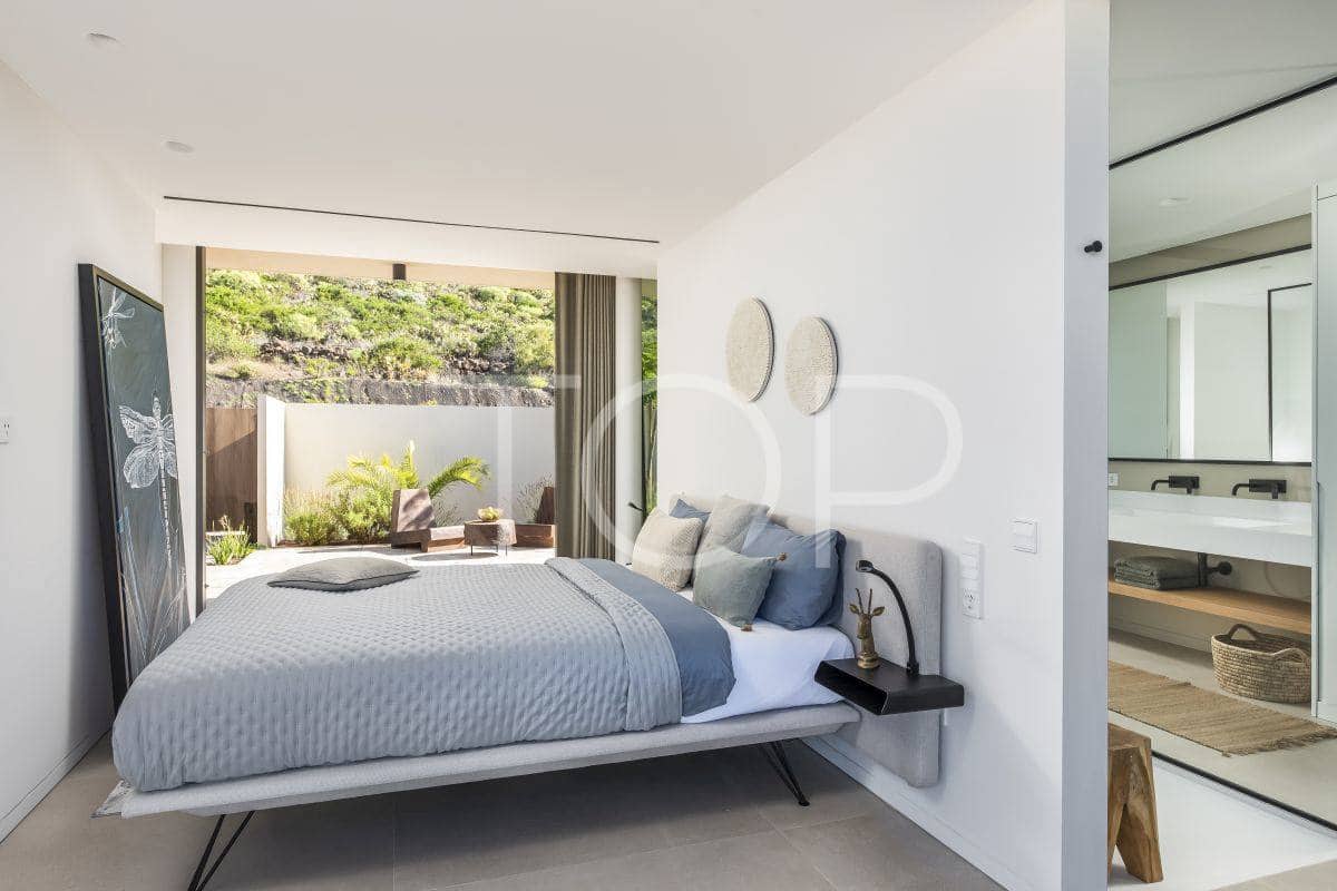 Teren niezagospodarowany na sprzedaż w Costa Adeje - 890 000 € (Ref: 9494110)