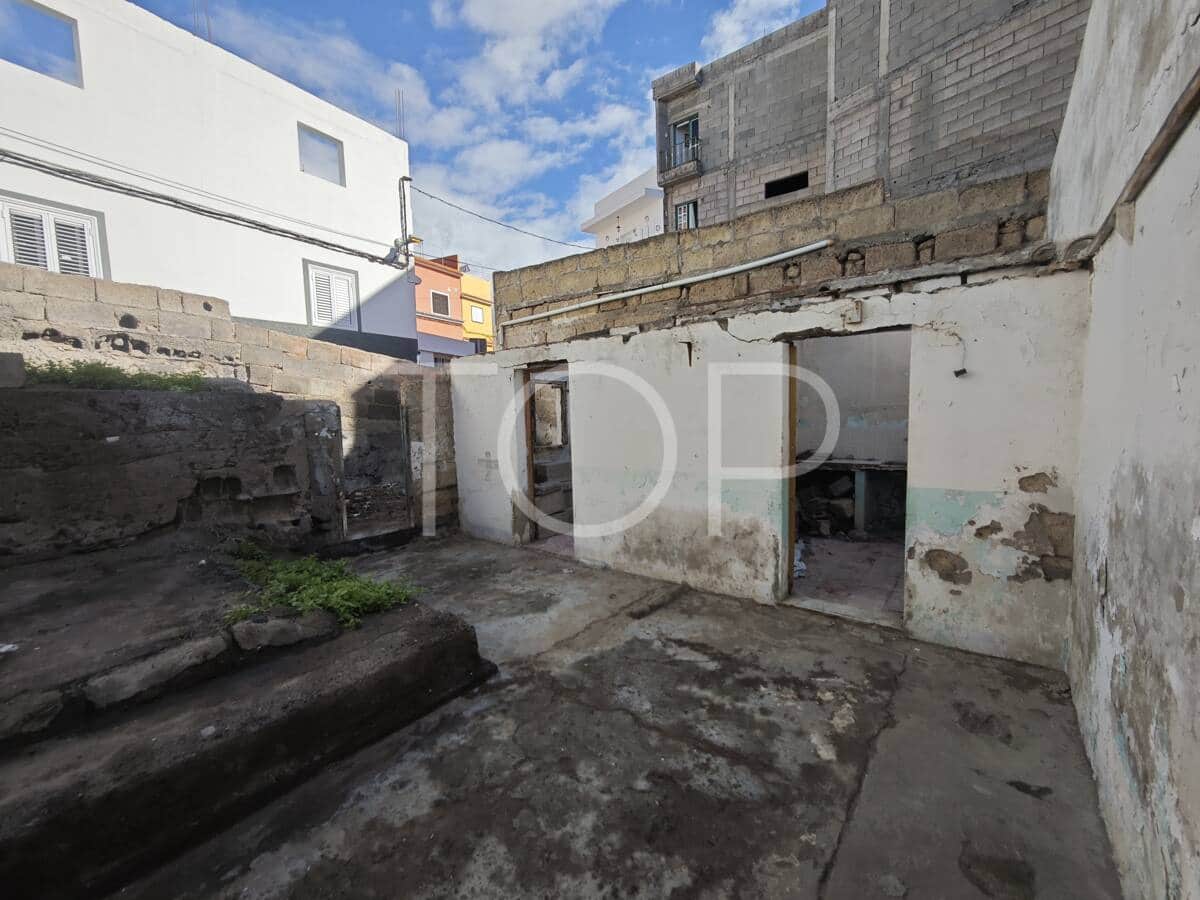 Rakentamaton maa myytävänä paikassa Puerto Santiago - 360 500 € (Ref: 9496631)