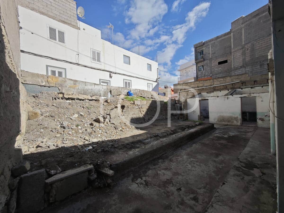 Rakentamaton maa myytävänä paikassa Puerto Santiago - 360 500 € (Ref: 9496631)