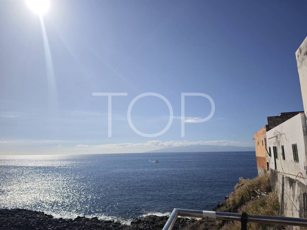 Rakentamaton maa myytävänä paikassa Puerto Santiago - 360 500 € (Ref: 9496631)