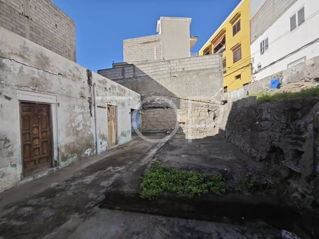 Rakentamaton maa myytävänä paikassa Puerto Santiago, Santiago del Teide - 360 500 € (Ref: 9496631)