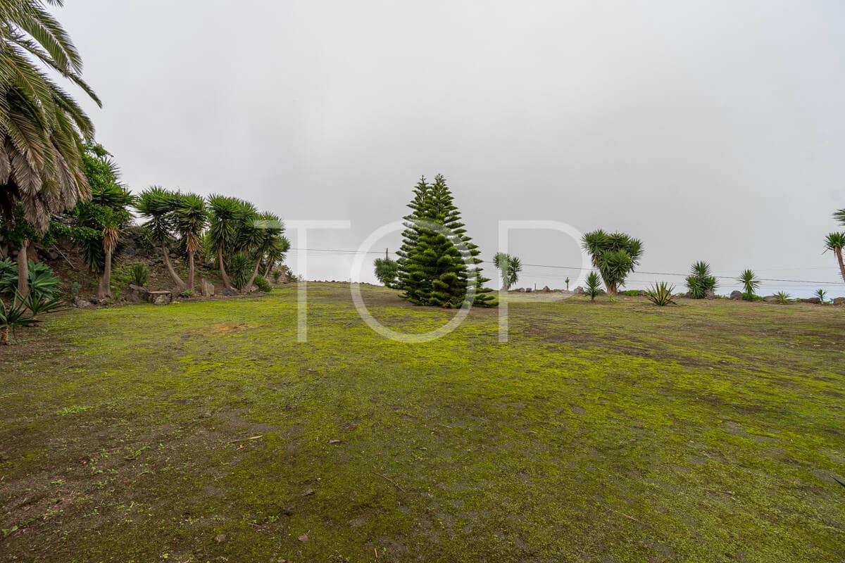 6 bedroom Townhouse for sale in Icod de los Vinos with garage - € 1,300,000 (Ref: 9503491)