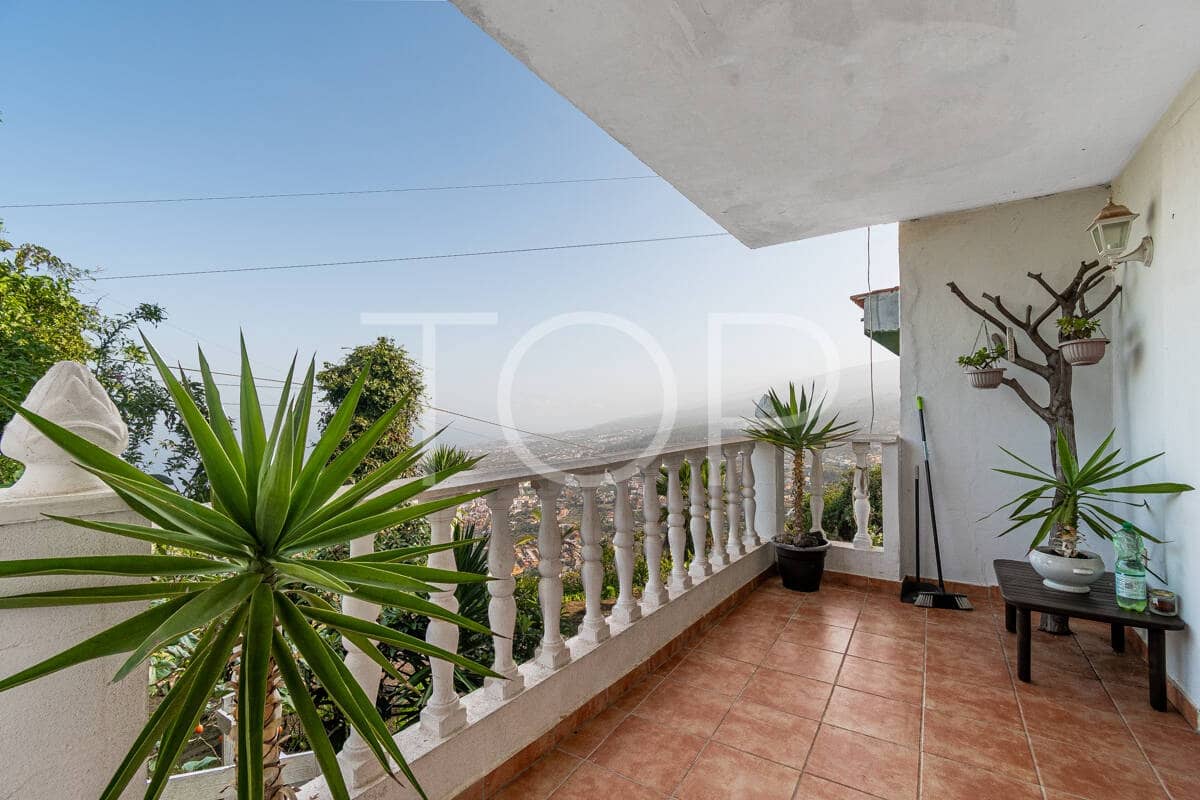 6 bedroom Townhouse for sale in Icod de los Vinos with garage - € 1,300,000 (Ref: 9503491)