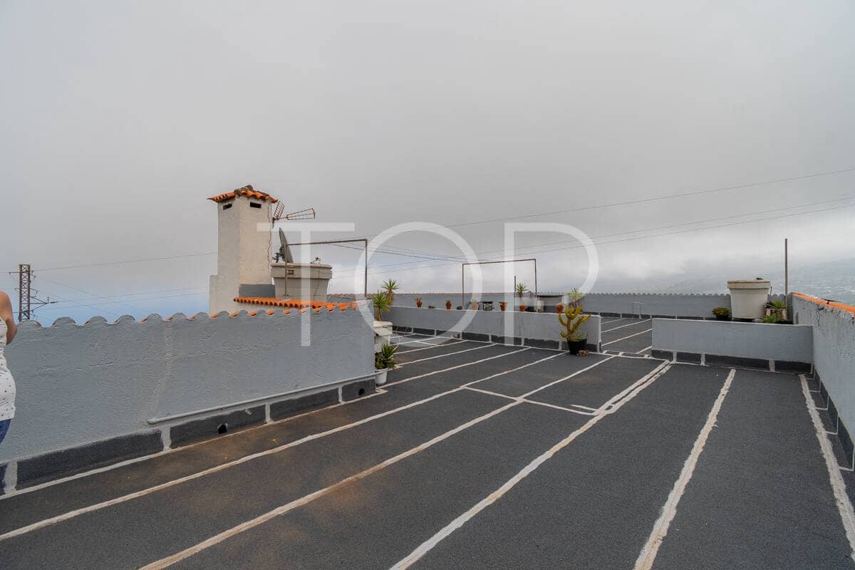 6 bedroom Townhouse for sale in Icod de los Vinos with garage - € 1,300,000 (Ref: 9503491)