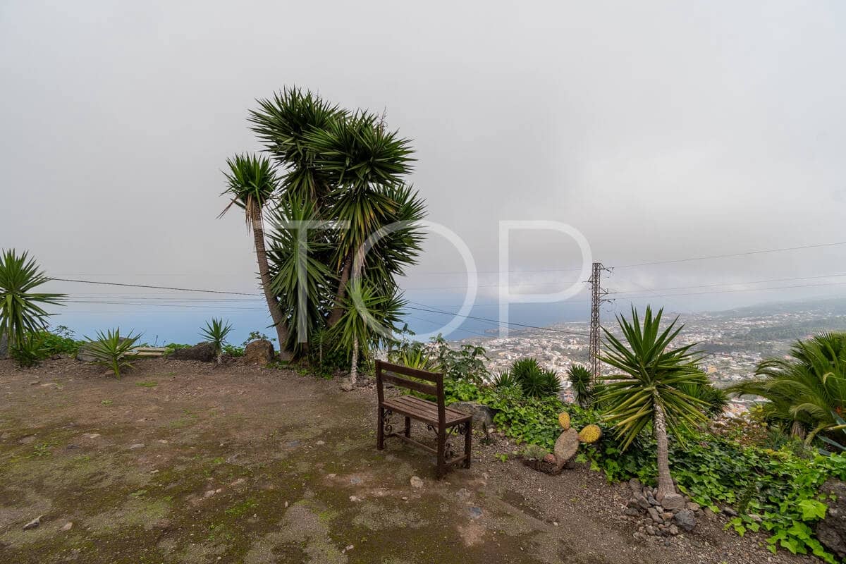 6 bedroom Townhouse for sale in Icod de los Vinos with garage - € 1,300,000 (Ref: 9503491)