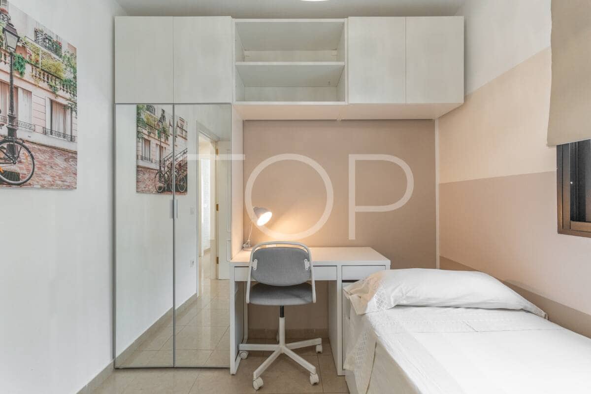 2 bedroom Penthouse for sale in Adeje with garage - € 277,500 (Ref: 9511470)