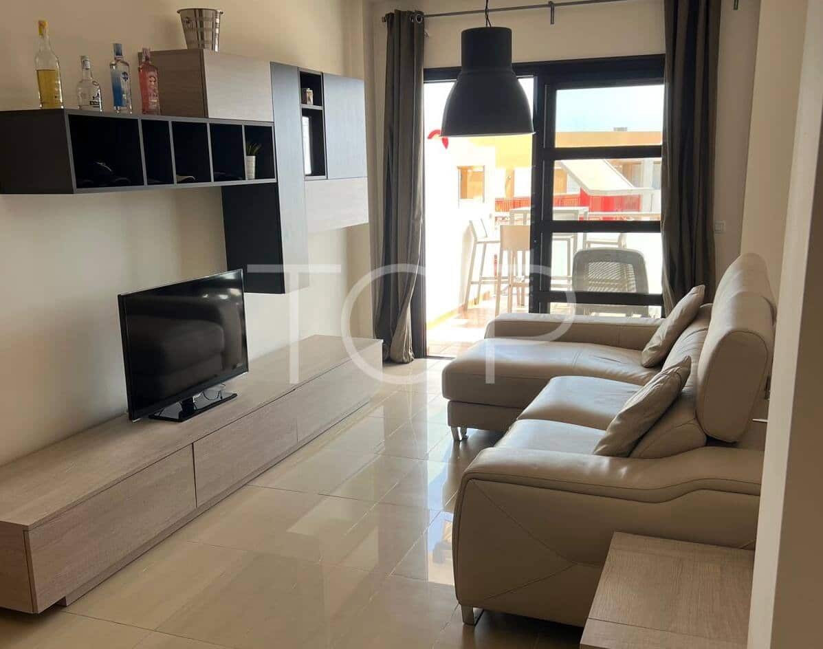 2 soveværelse Lejlighed til salg i El Madronal med swimmingpool garage - € 329.000 (Ref: 9517988)