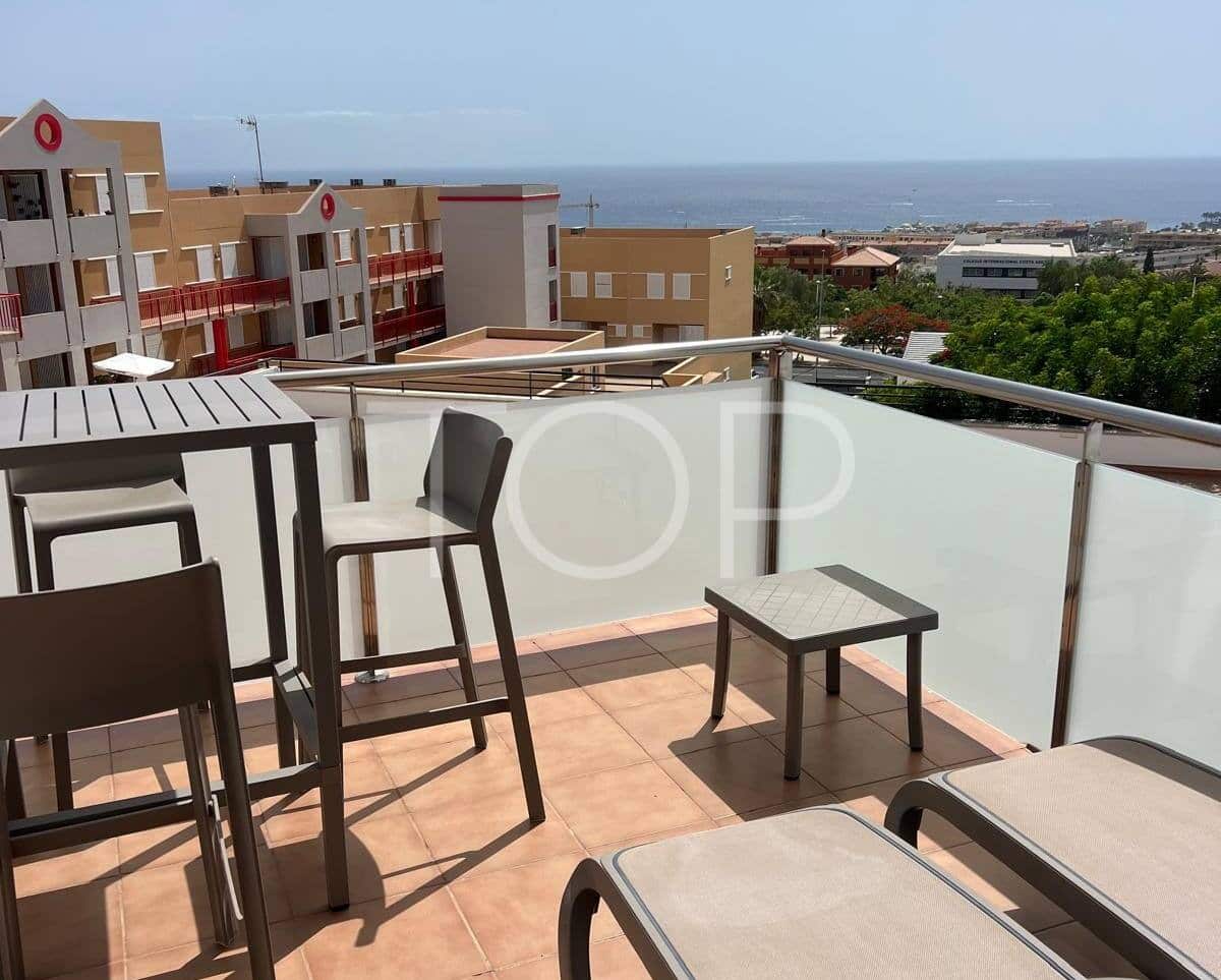 2 soveværelse Lejlighed til salg i El Madronal med swimmingpool garage - € 329.000 (Ref: 9517988)