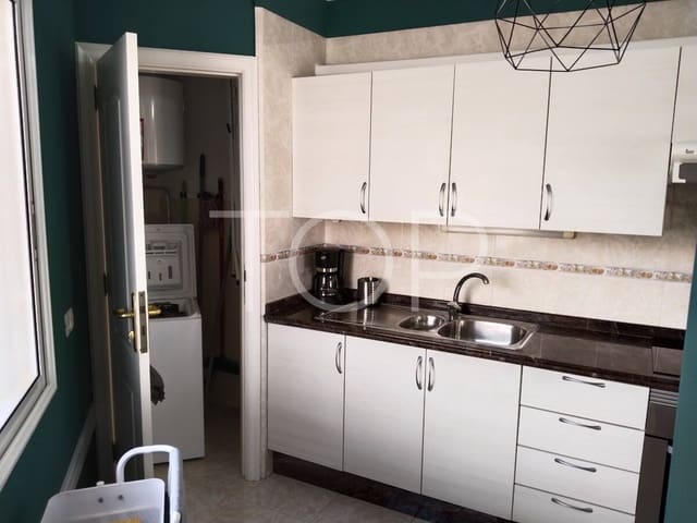 1 soveværelse Lejlighed til salg i Costa del Silencio, Arona med swimmingpool - € 210.000 (Ref: 9550310)