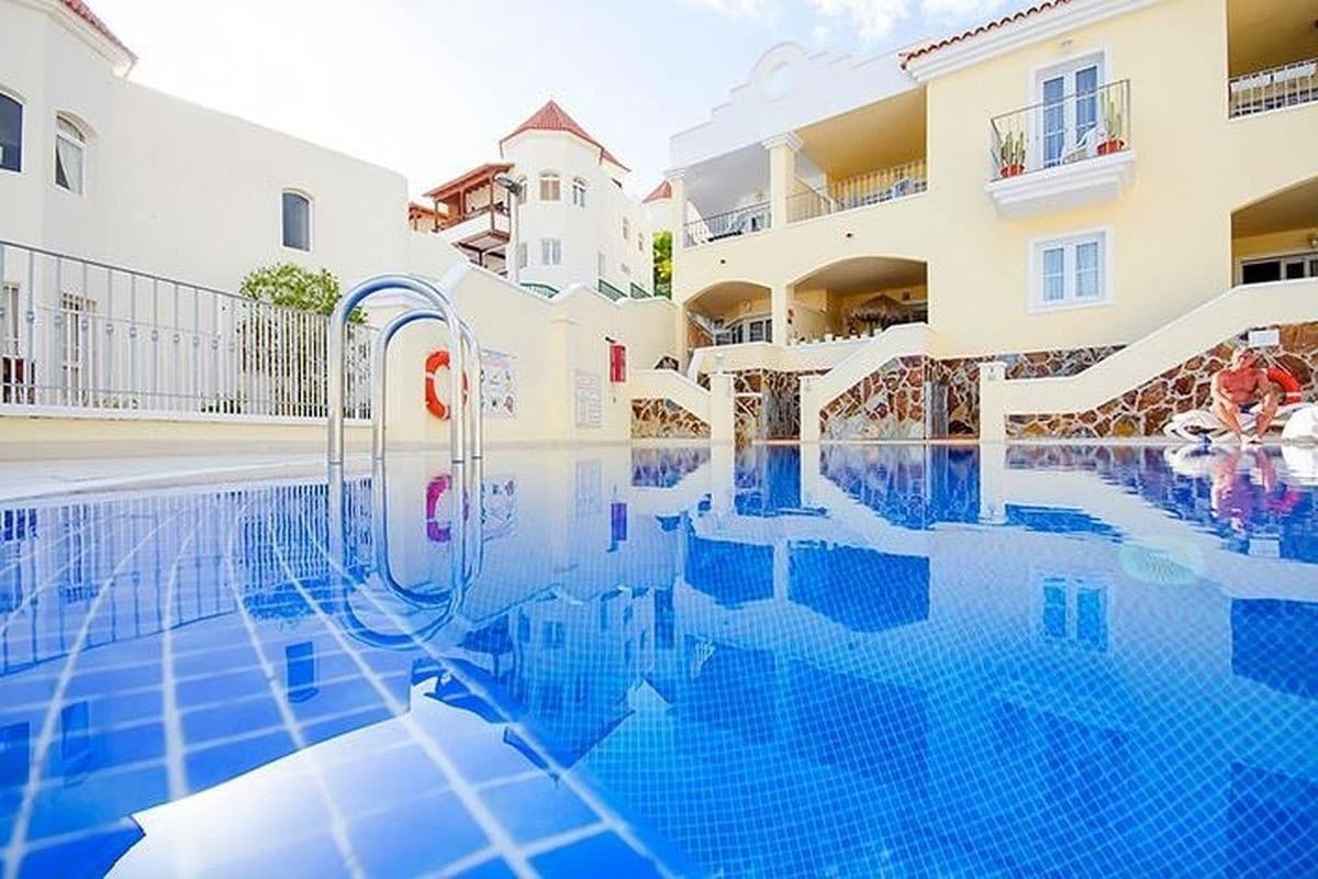 2 Zimmer Wohnung zu verkaufen in La Caleta Adeje mit Pool - 720.000 € (Ref: 9550311)