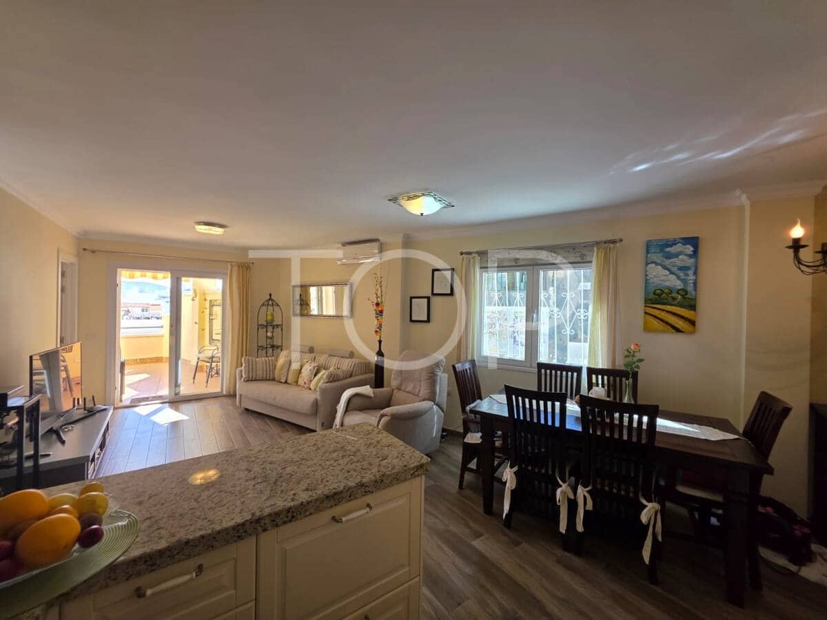 2 Zimmer Wohnung zu verkaufen in La Caleta Adeje mit Pool - 720.000 € (Ref: 9550311)