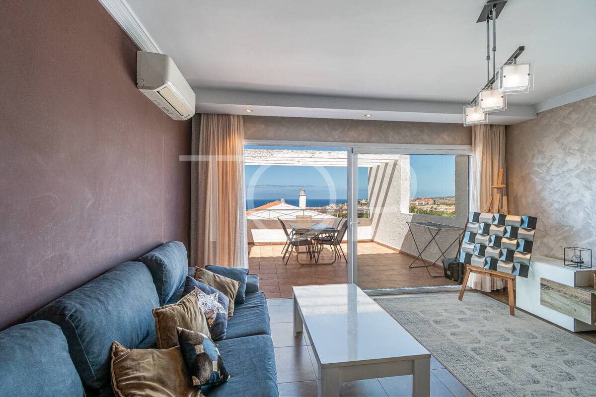 2 slaapkamer Penthouse te koop in Costa Adeje met zwembad - € 337.000 (Ref: 9554267)