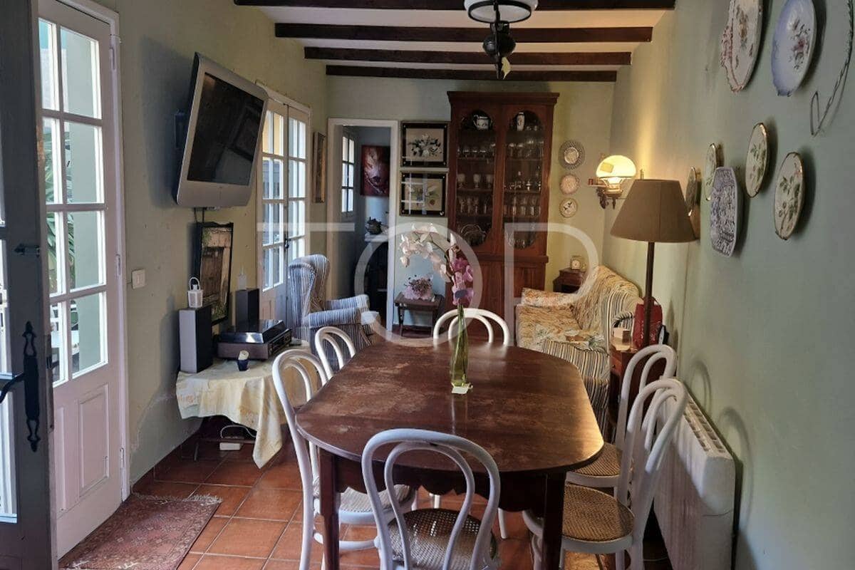 8 soveværelse Rækkehus til salg i La Orotava med garage - € 730.000 (Ref: 9554269)