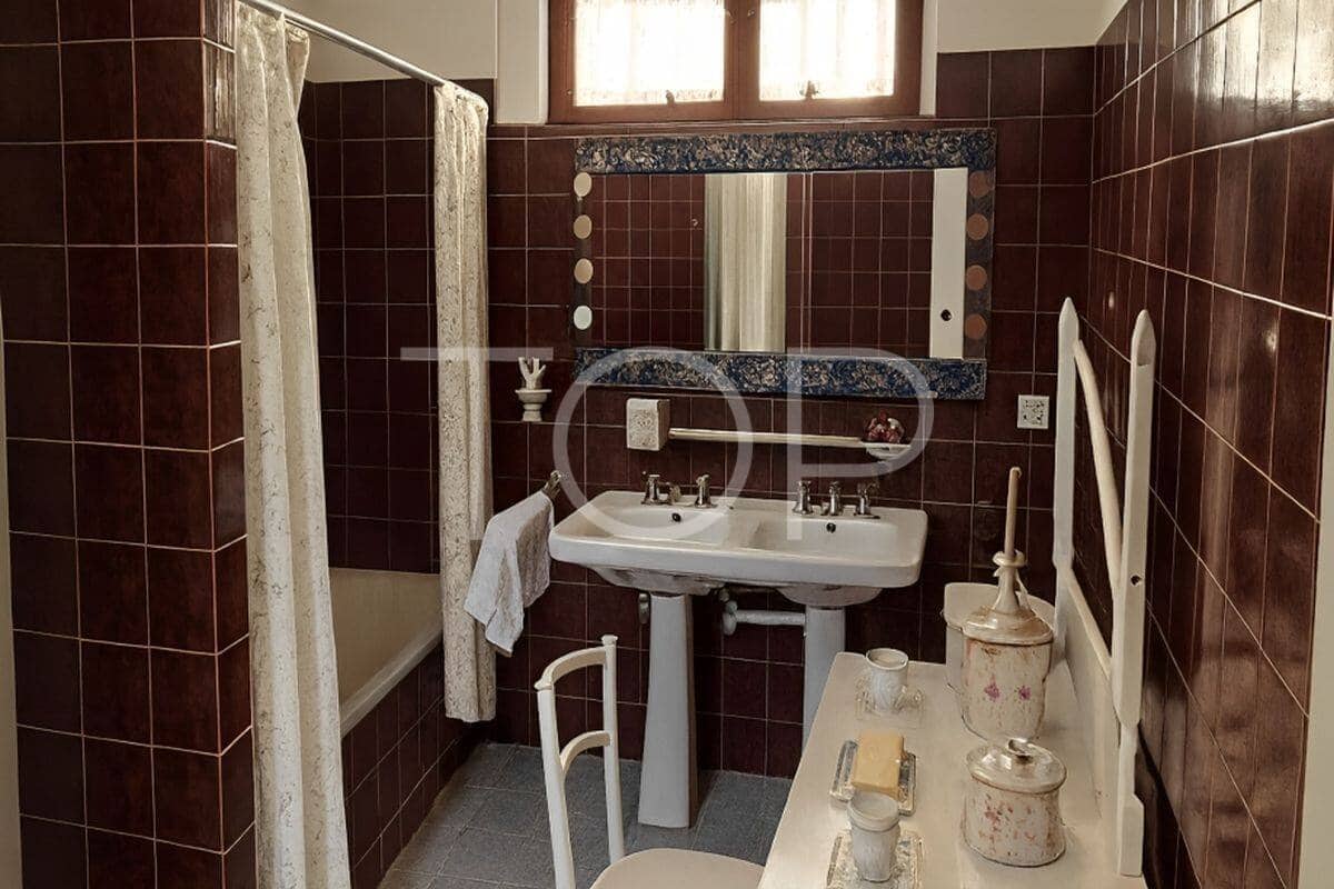 8 soveværelse Rækkehus til salg i La Orotava med garage - € 730.000 (Ref: 9554269)