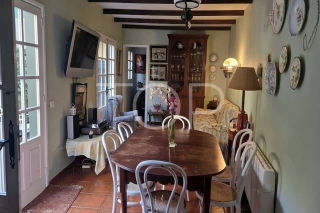 8 soveværelse Rækkehus til salg i La Orotava med garage - € 730.000 (Ref: 9554269)